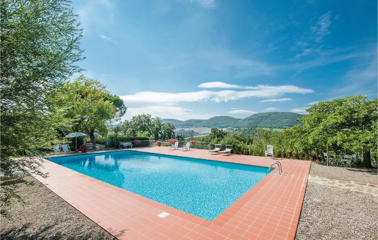 2 Bedroom Lovely Home In Trequanda Si 0*,